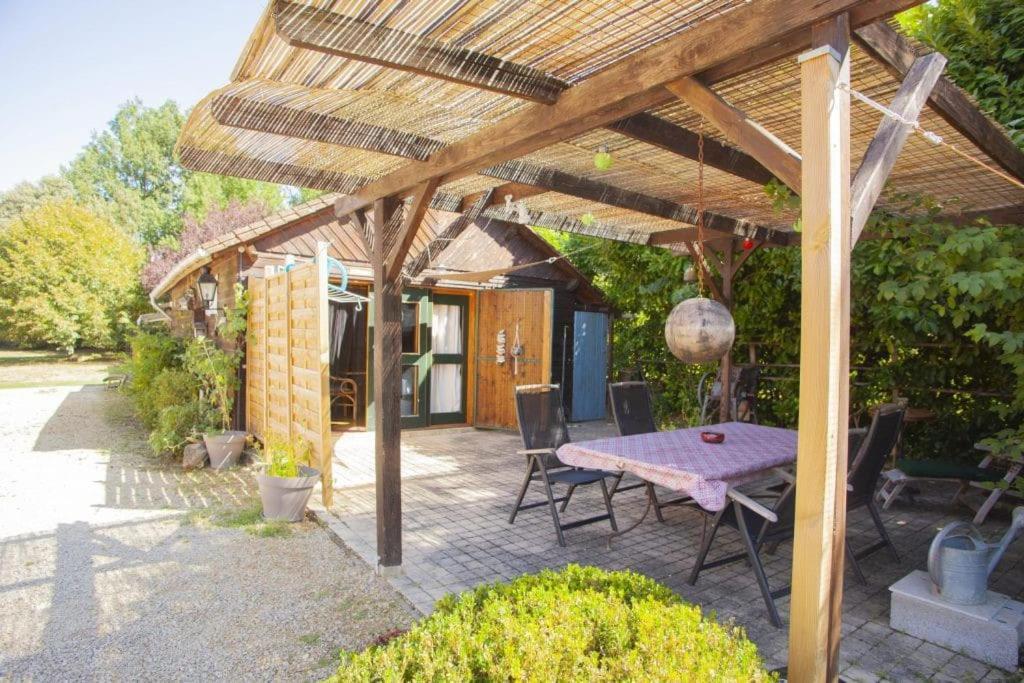 Le Bon Chemin Ateliers Sainte-Nathalène Exterior foto